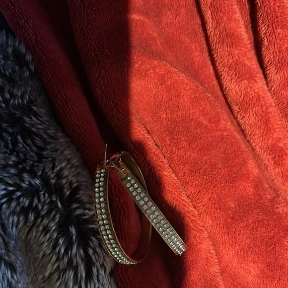 Vintage 18  carat Seoul Stones gold tone large bling hoops earrings - Picture 13 of 15